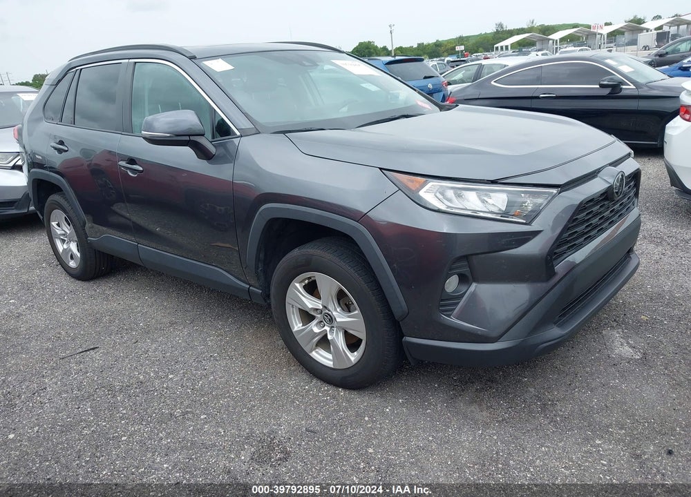 2021 TOYOTA RAV4 XLE VIN: 2T3W1RFV8MC103426