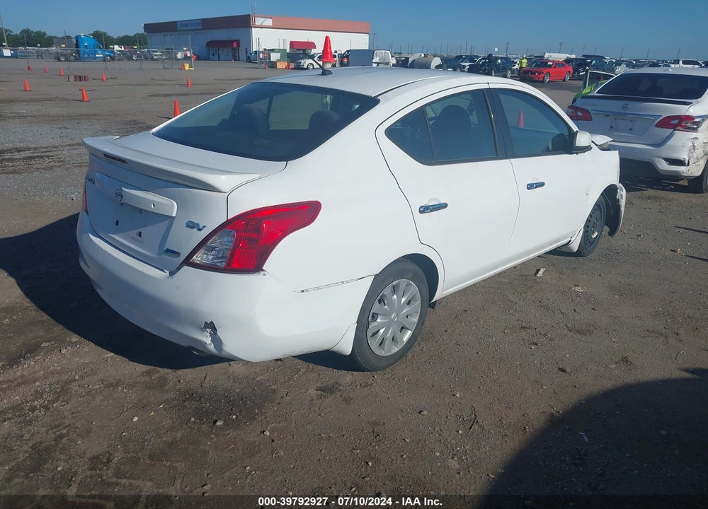 2014 NISSAN VERSA 1.6 SV VIN: 3N1CN7AP6EL845287