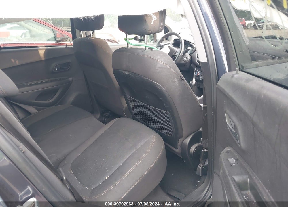 2019 CHEVROLET TRAX LS VIN: 3GNCJKSB9KL237801