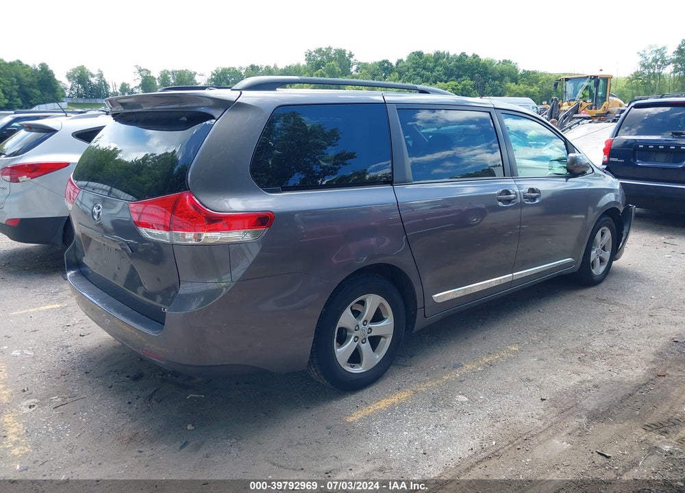 2013 TOYOTA SIENNA LE V6 8 PASSENGER VIN: 5TDKK3DC5DS280297