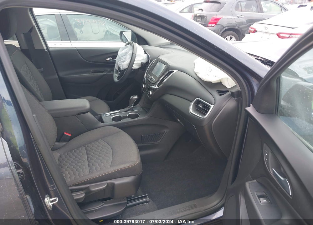 2018 CHEVROLET EQUINOX LT VIN: 3GNAXJEV2JL135213