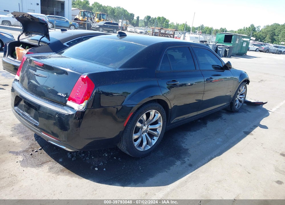 2015 CHRYSLER 300 LIMITED VIN: 2C3CCAAG7FH920612