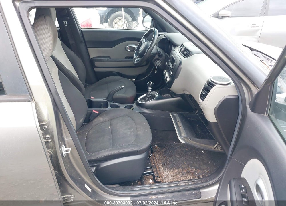 2014 KIA SOUL VIN: KNDJN2A21E7095877