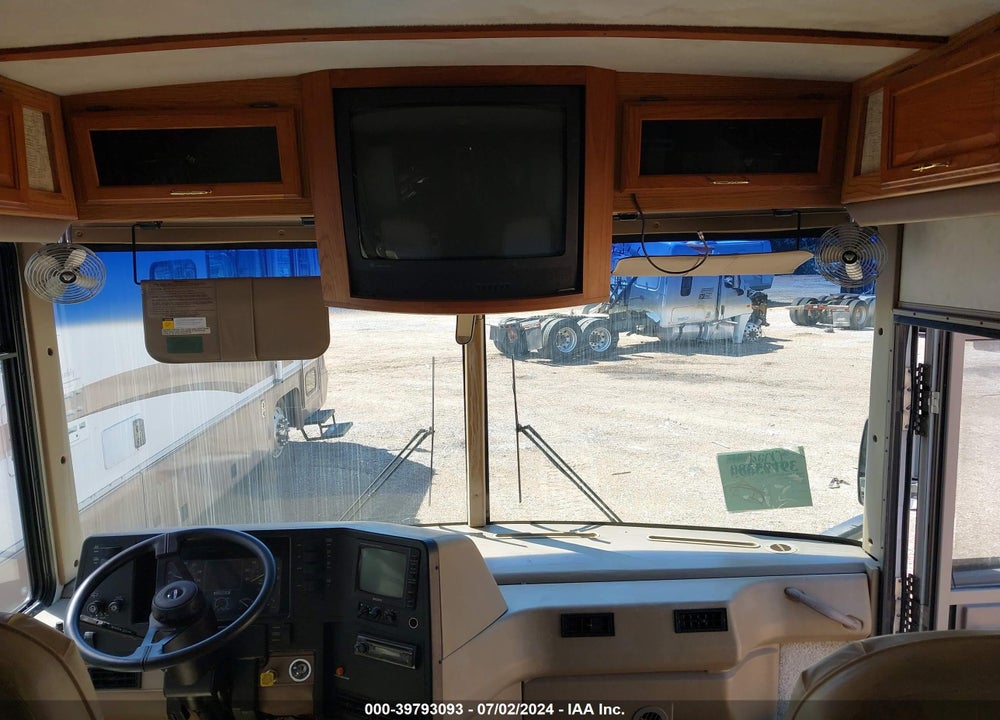 2000 FREIGHTLINER CHASSIS X LINE MOTOR HOME VIN: 4UZ6XFBC2YCG11785