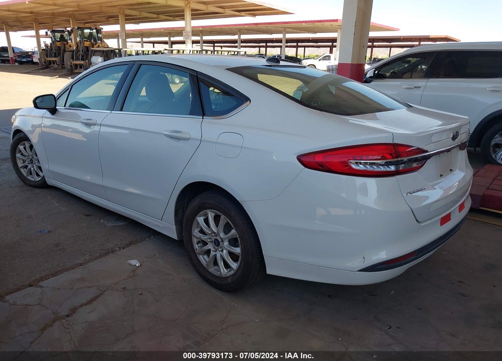 2018 FORD FUSION S VIN: 3FA6P0G71JR257717