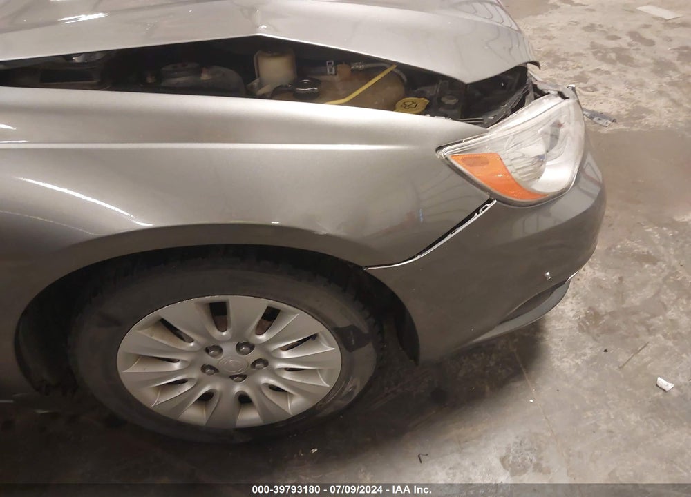 2012 CHRYSLER 200 LX VIN: 1C3CCBAG8CN246172
