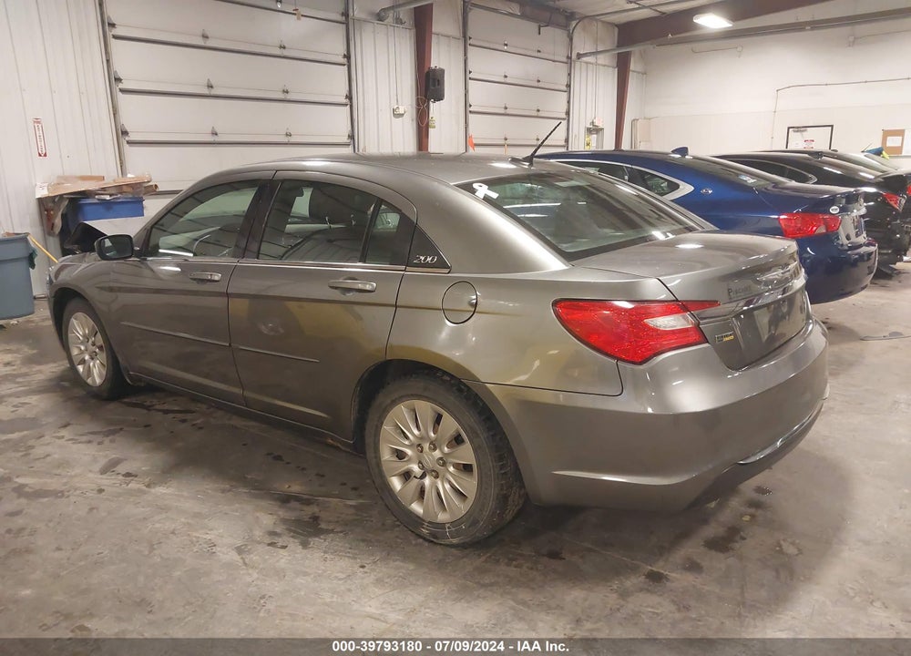 2012 CHRYSLER 200 LX VIN: 1C3CCBAG8CN246172