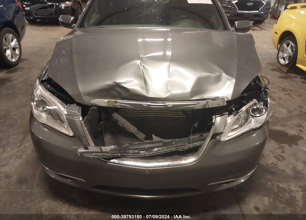 2012 CHRYSLER 200 LX VIN: 1C3CCBAG8CN246172