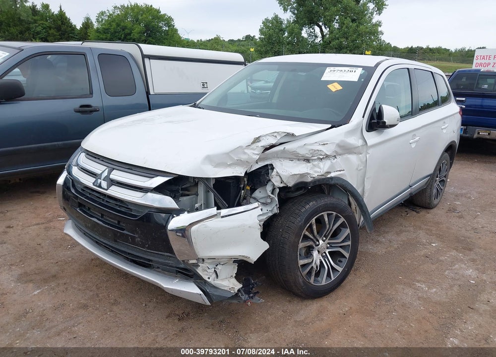 2018 MITSUBISHI OUTLANDER SE VIN: JA4AD3A36JZ032588