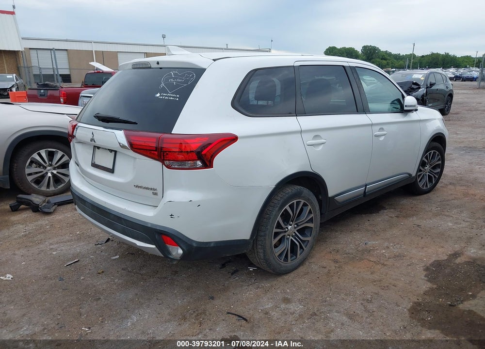 2018 MITSUBISHI OUTLANDER SE VIN: JA4AD3A36JZ032588