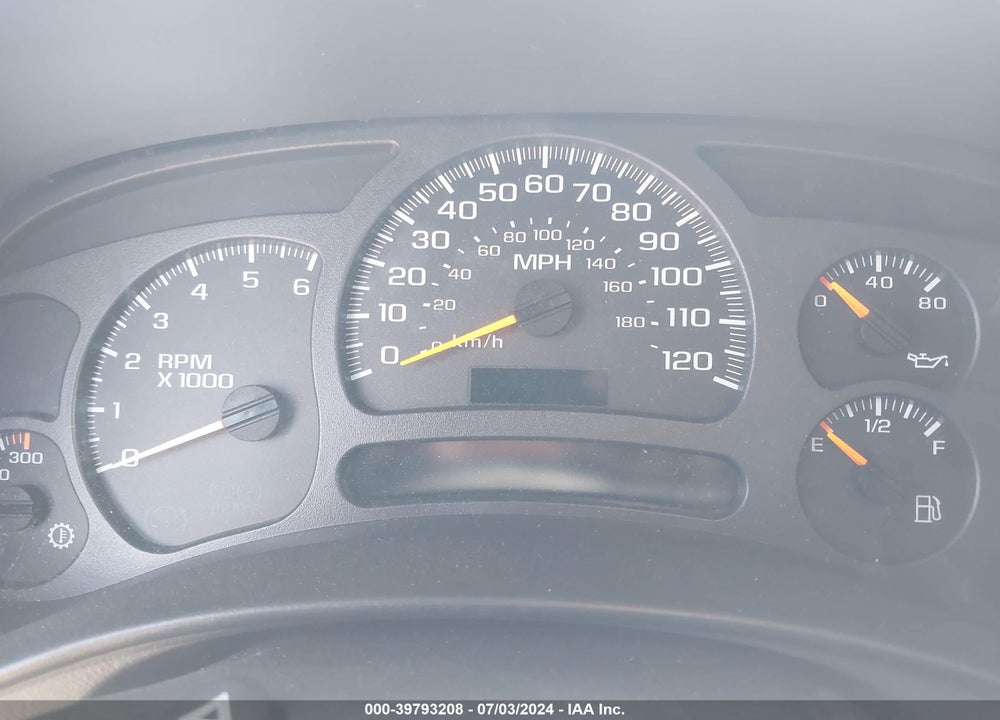2003 CHEVROLET SUBURBAN 2500 LS VIN: 3GNGK26U03G187052