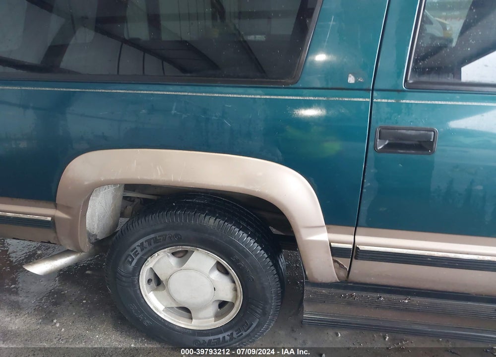 1996 CHEVROLET SUBURBAN K1500 VIN: 1GNFK16R8TJ336033