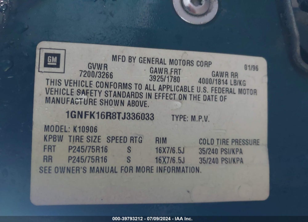 1996 CHEVROLET SUBURBAN K1500 VIN: 1GNFK16R8TJ336033