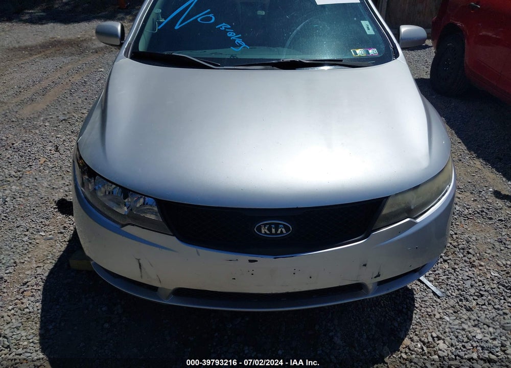 2010 KIA FORTE LX VIN: KNAFT4A21A5818072
