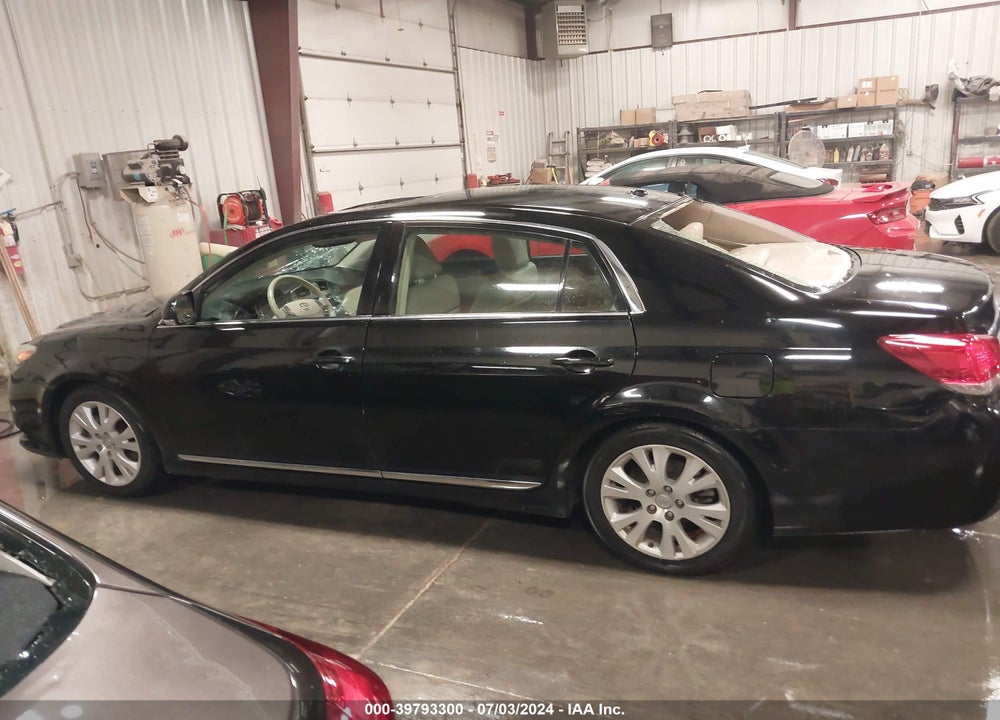 2011 TOYOTA AVALON VIN: 4T1BK3DB3BU425879