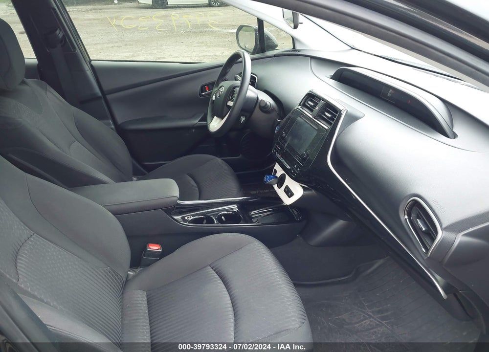 2018 TOYOTA PRIUS THREE VIN: JTDKARFU5J3552484
