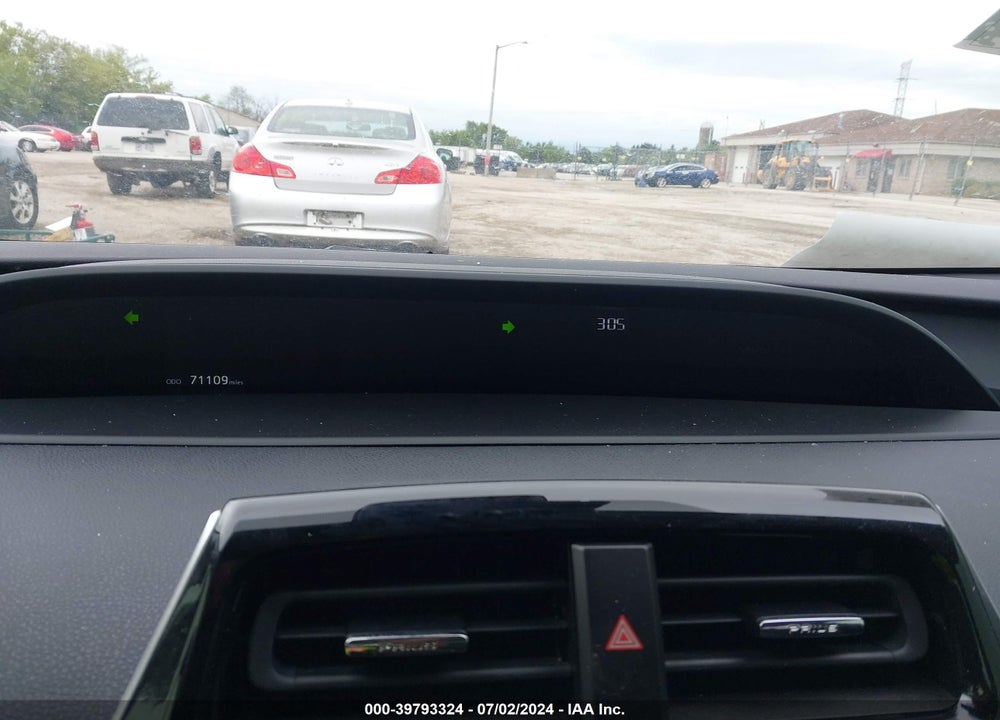 2018 TOYOTA PRIUS THREE VIN: JTDKARFU5J3552484