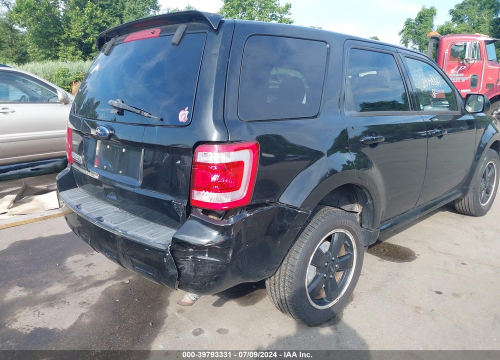 2010 FORD ESCAPE XLT VIN: 1FMCU9D72AKC48443