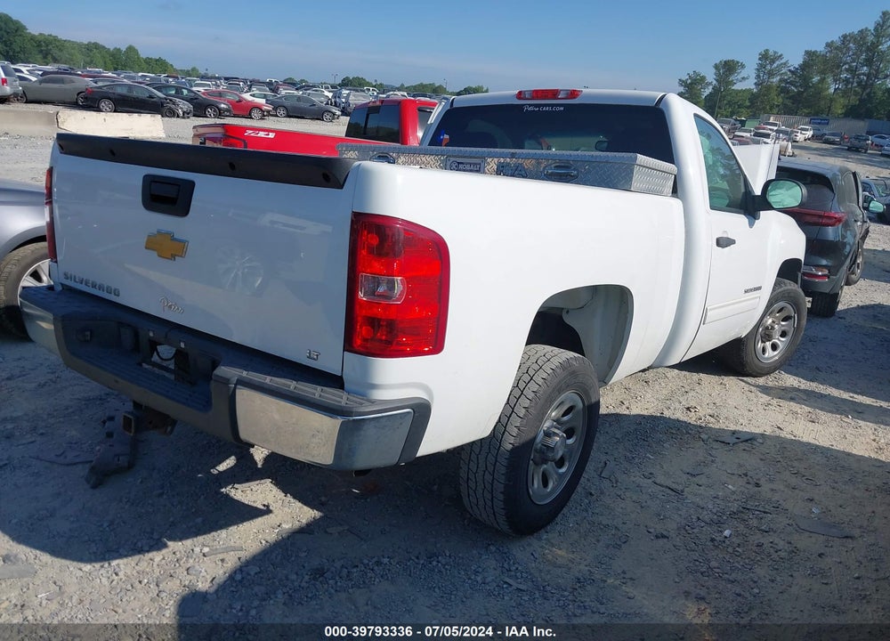2013 CHEVROLET SILVERADO 1500 LT VIN: 1GCNCSEA8DZ409777