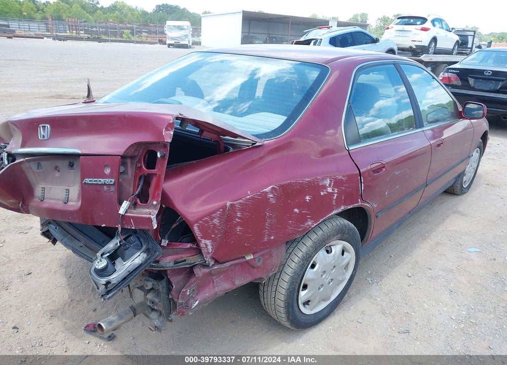 1997 HONDA ACCORD LX VIN: 1HGCD5632VA104962