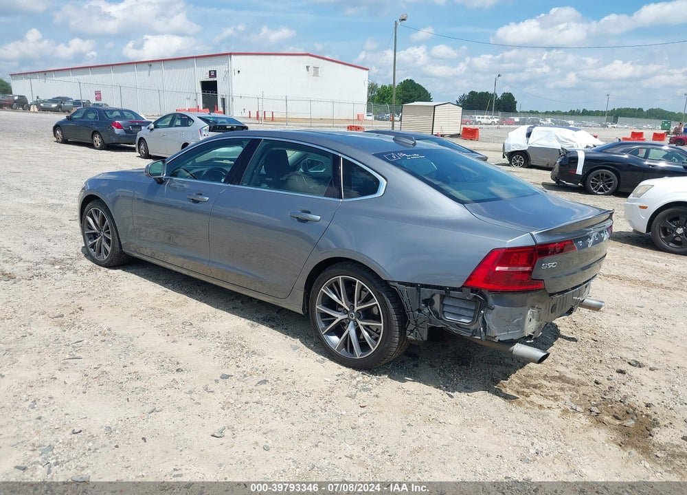 2018 VOLVO S90 T5 MOMENTUM VIN: LVY982MK3JP028738