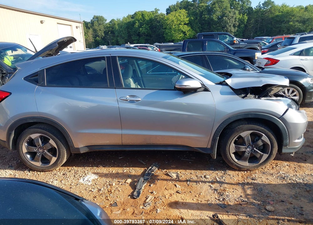 2018 HONDA HR-V VIN: 3CZRU6H58JM703692