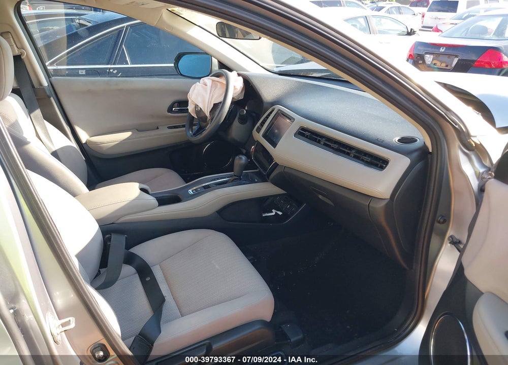 2018 HONDA HR-V VIN: 3CZRU6H58JM703692