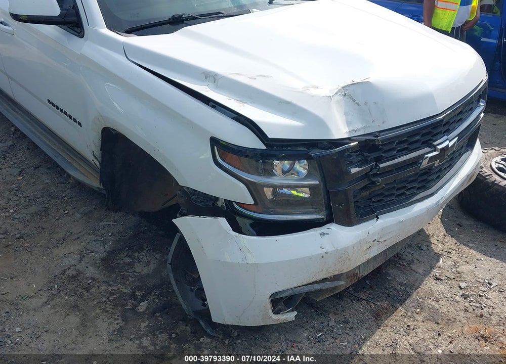2016 CHEVROLET SUBURBAN LT VIN: 1GNSCHKC9GR212611