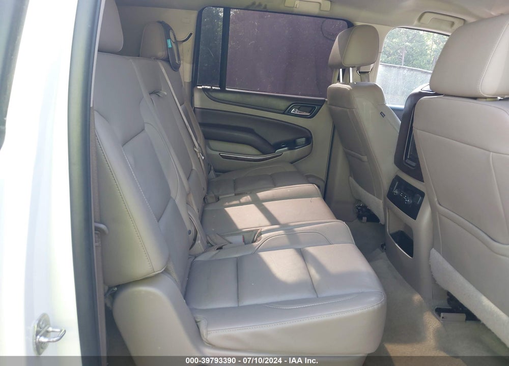 2016 CHEVROLET SUBURBAN LT VIN: 1GNSCHKC9GR212611