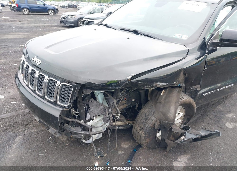 2018 JEEP GRAND CHEROKEE LAREDO 4X4 VIN: 1C4RJFAG1JC505094