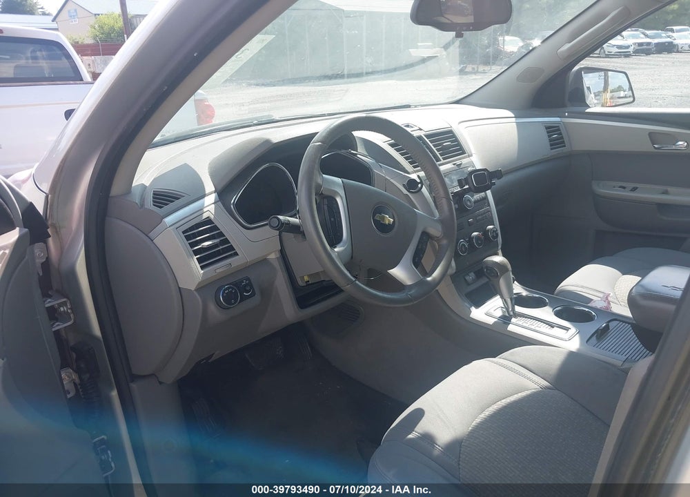 2012 CHEVROLET TRAVERSE LS VIN: 1GNKVFED8CJ143938