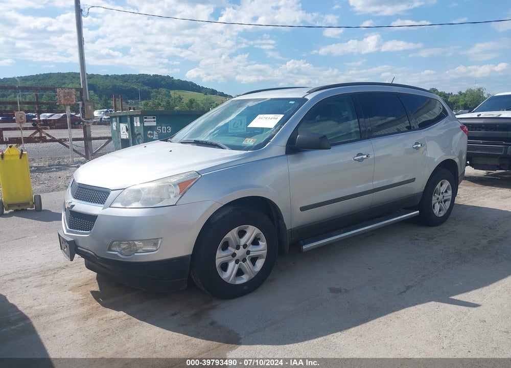 2012 CHEVROLET TRAVERSE LS VIN: 1GNKVFED8CJ143938