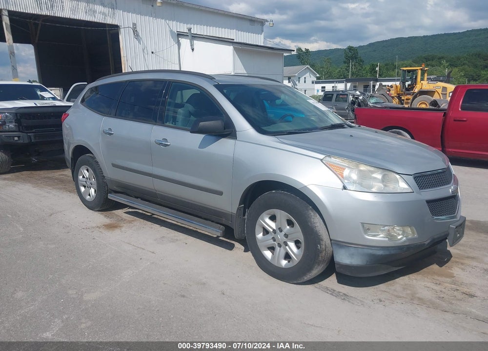 2012 CHEVROLET TRAVERSE LS VIN: 1GNKVFED8CJ143938