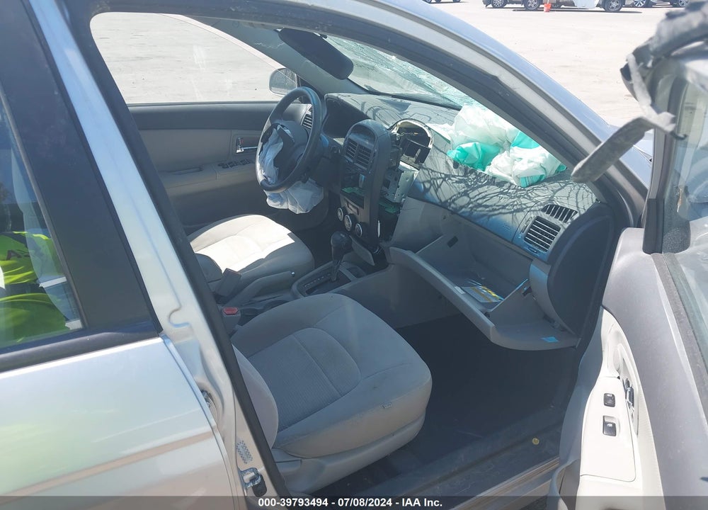 2009 KIA SPECTRA EX VIN: KNAFE221795650678
