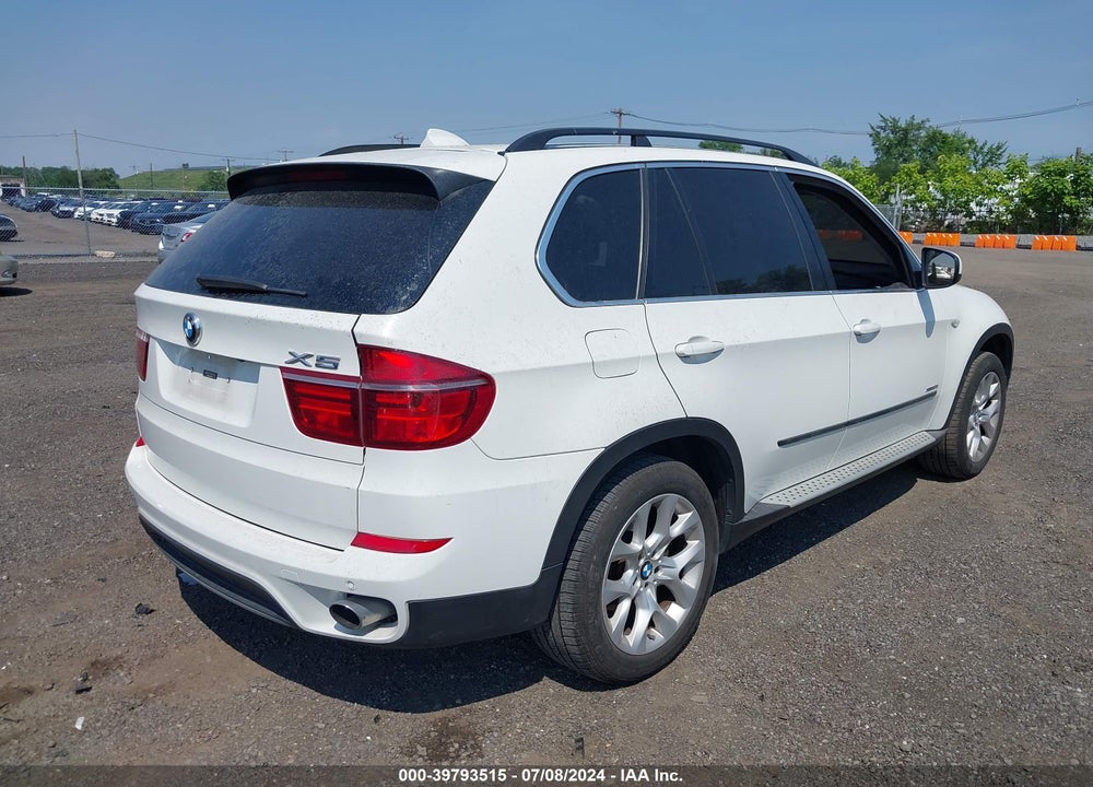 2013 BMW X5 XDRIVE35I/XDRIVE35I PREMIUM/XDRIVE35I SPORT ACTIVITY VIN: 5UXZV4C50D0E13017