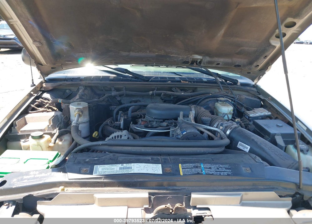 2003 CHEVROLET S-10 LS VIN: 1GCDT13X83K106230