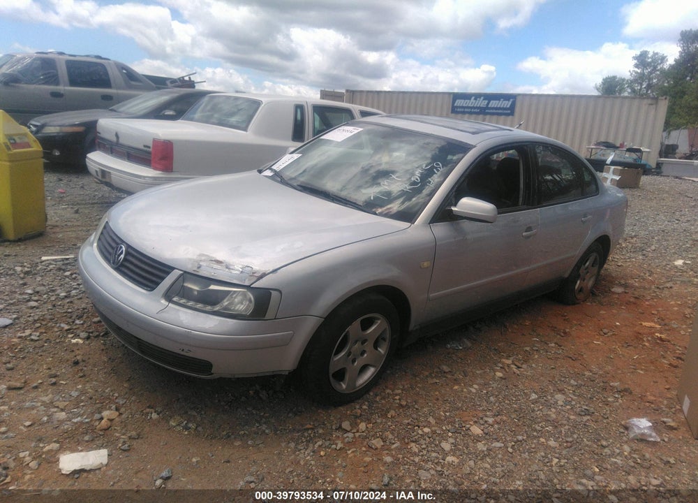 2000 VOLKSWAGEN PASSAT GLS VIN: WVWMA23B7YP160063