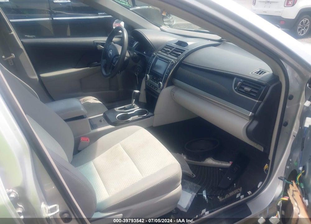 2014 TOYOTA CAMRY LE VIN: 4T1BF1FK5EU847971