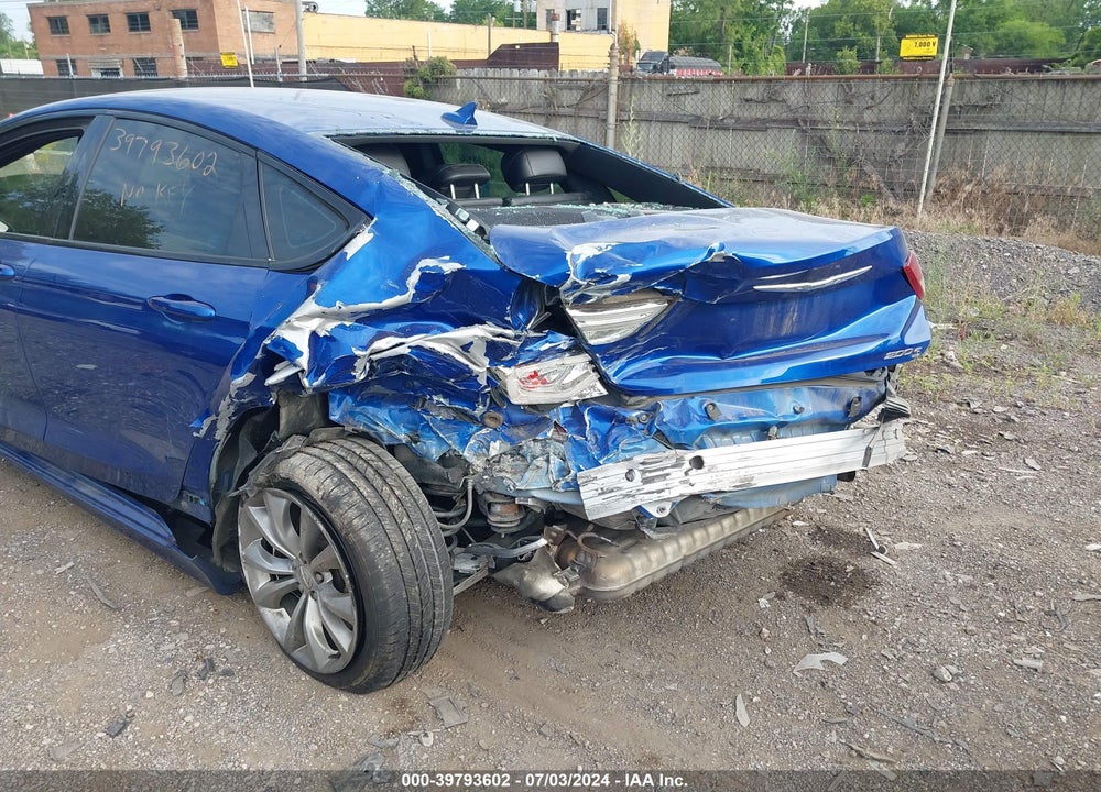 2015 CHRYSLER 200 S VIN: 1C3CCCBB7FN756400