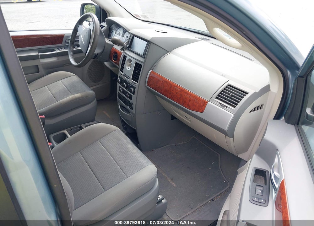 2009 CHRYSLER TOWN & COUNTRY TOURING VIN: 2A8HR54179R558142