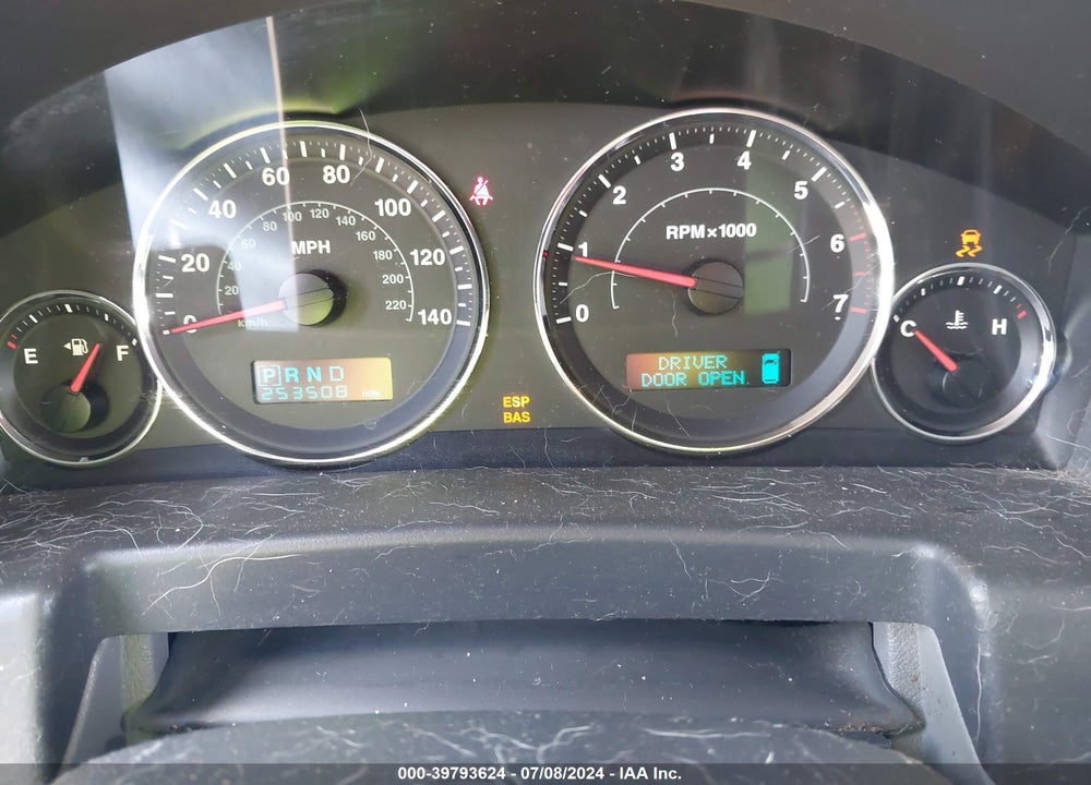 2007 JEEP COMMANDER SPORT VIN: 1J8HG48P07C672195