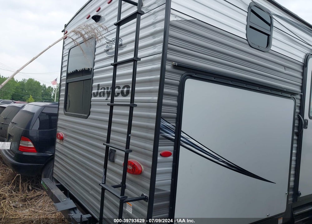 2021 JAYCO JAYFL184BH VIN: 1UJBJ0BT2M1TR0158