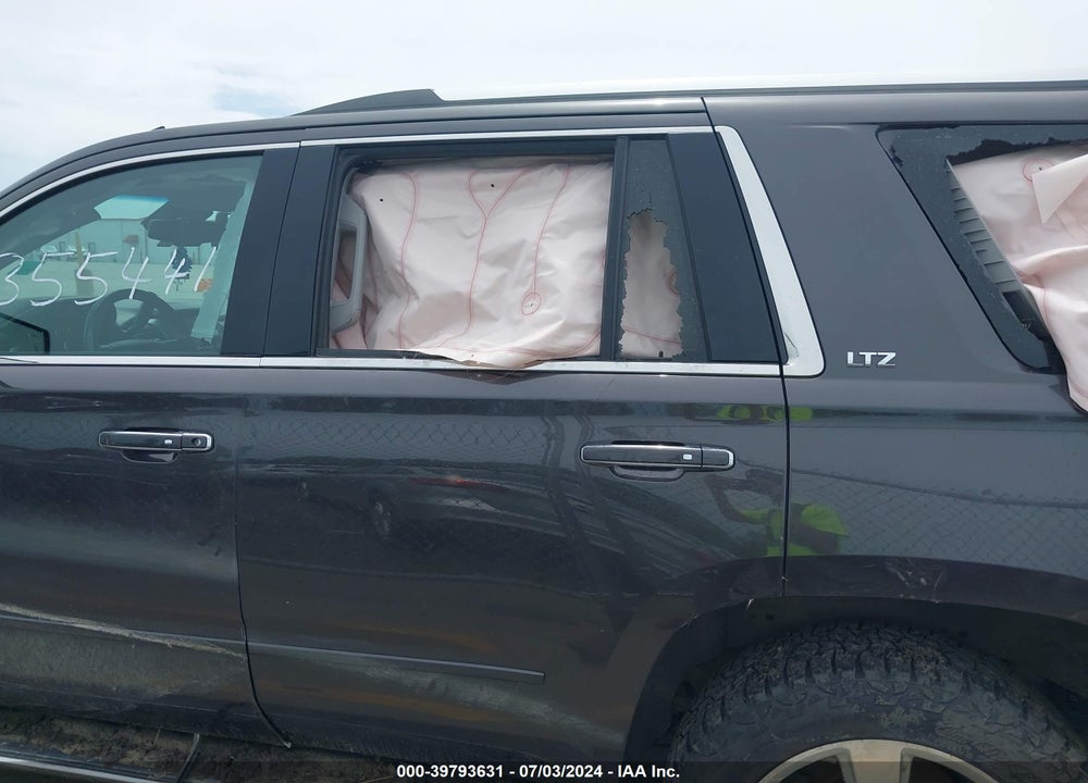 2015 CHEVROLET TAHOE LTZ VIN: 1GNSKCKC8FR245538