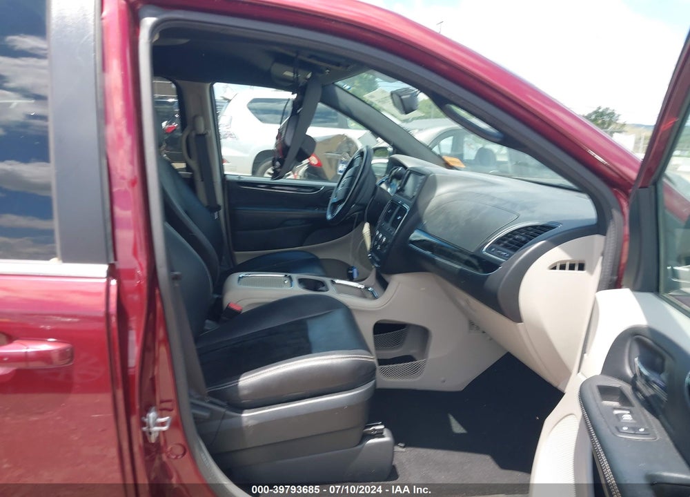 2017 DODGE GRAND CARAVAN SXT VIN: 2C4RDGCG7HR696144