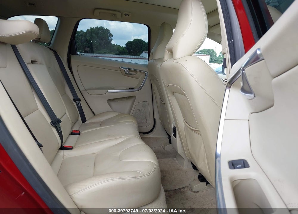 2015 VOLVO XC60 T5 PREMIER VIN: YV440MDK5F2711224