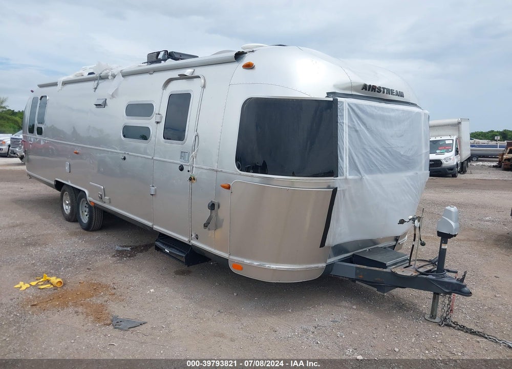 2016 AIRSTREAM INTERNATIONAL SERENITY 30 VIN: 1STJFYP25GJ536151