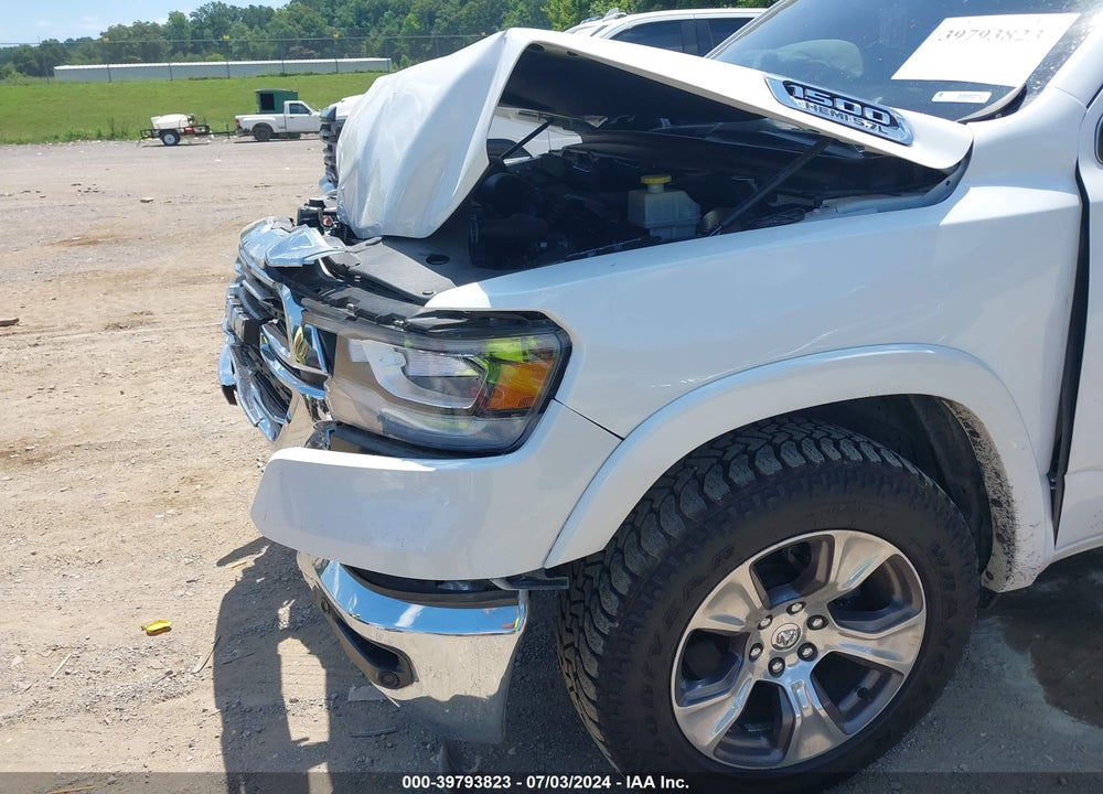2020 RAM 1500 LAIE  4X4 5'7 BOX VIN: 1C6SRFJT3LN145171