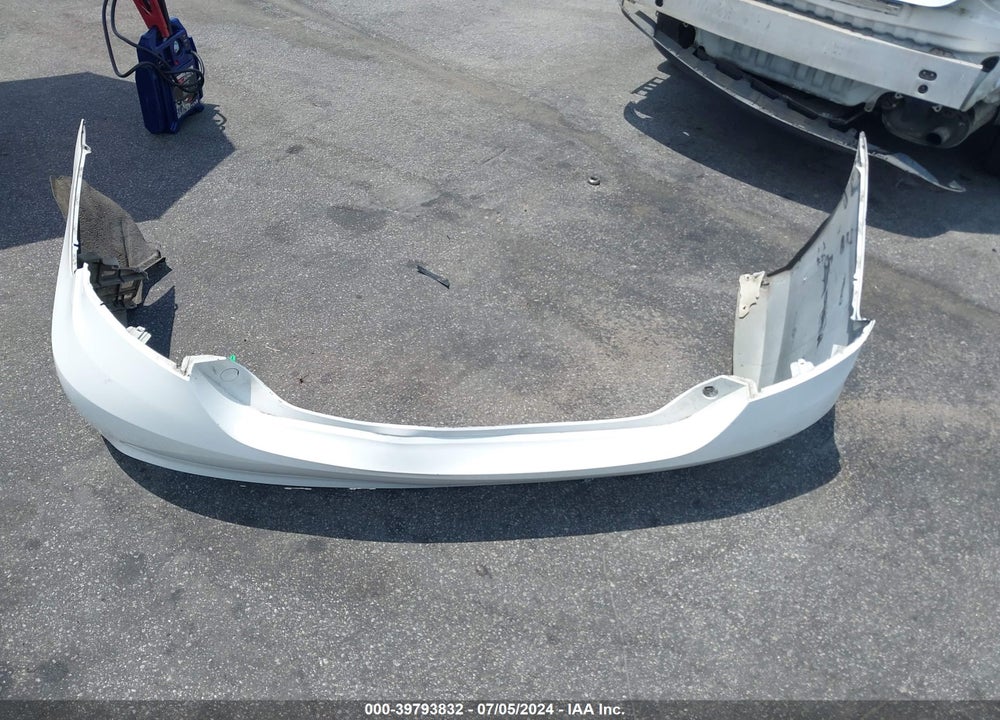 2015 TOYOTA CAMRY SE VIN: 4T1BF1FKXFU073525