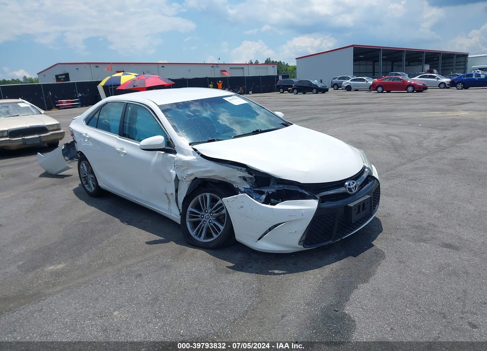 2015 TOYOTA CAMRY SE VIN: 4T1BF1FKXFU073525