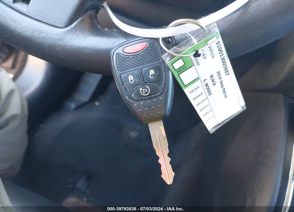 2014 JEEP PATRIOT HIGH ALTITUDE VIN: 1C4NJPFA4ED666564